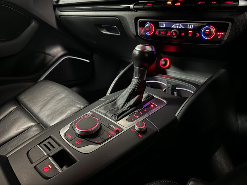 AUDI RS3
